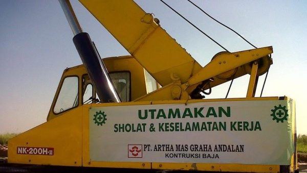 Utamakan-Shalat-dan-Keselamatan-Kerja